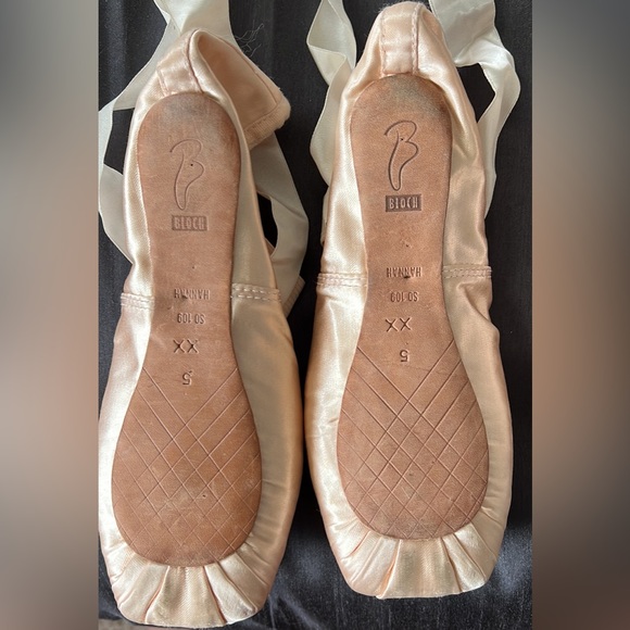 2 pairs of Block point shoes - Picture 3 of 6